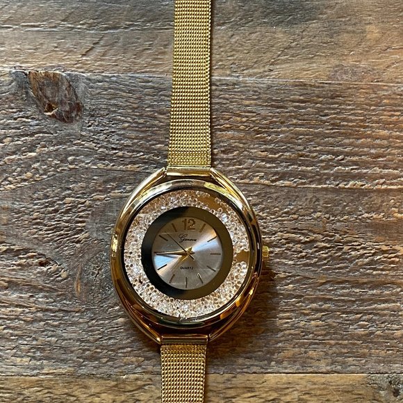 New Geneva Wrist Watch Stainless Steel Band - Picture 2 of 6